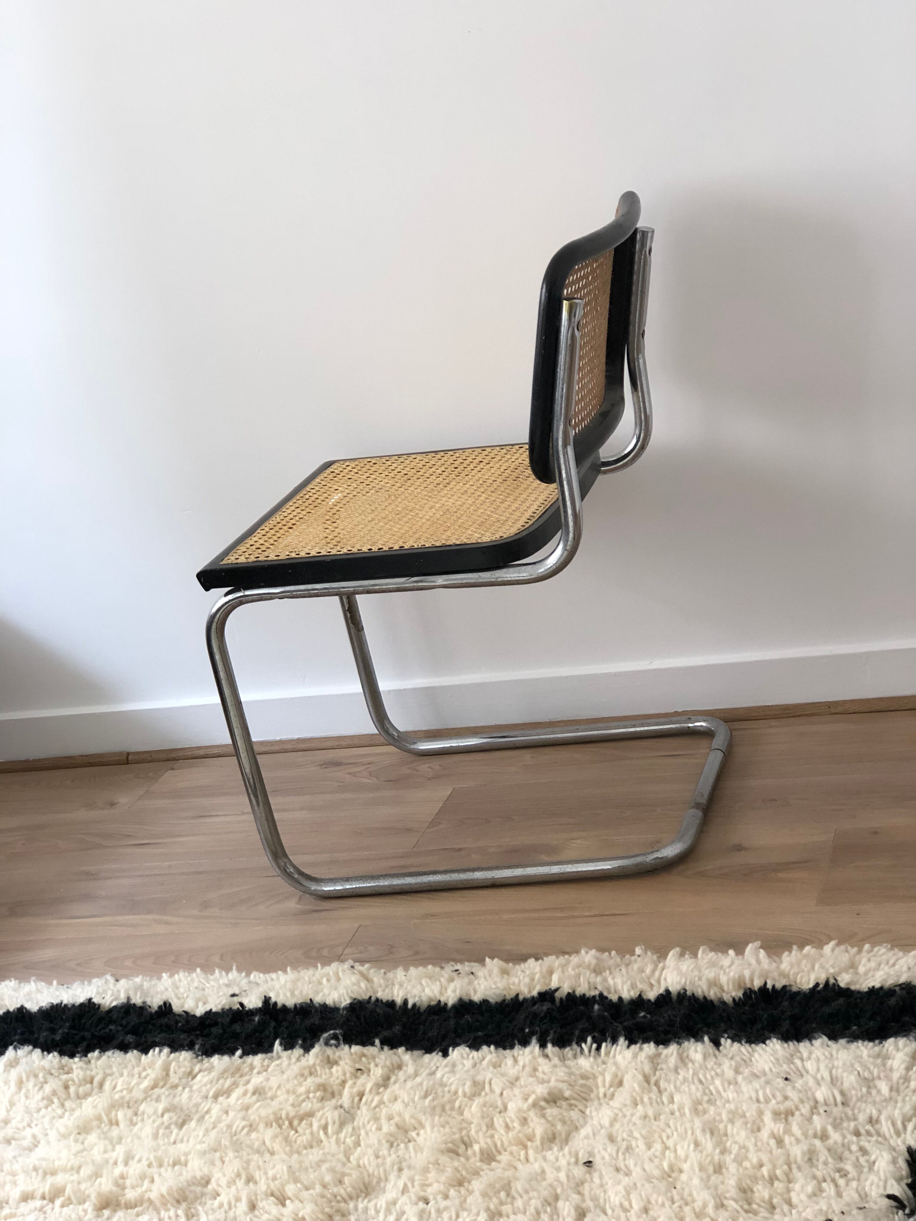Marcel Breuer Cesca B32 black chair