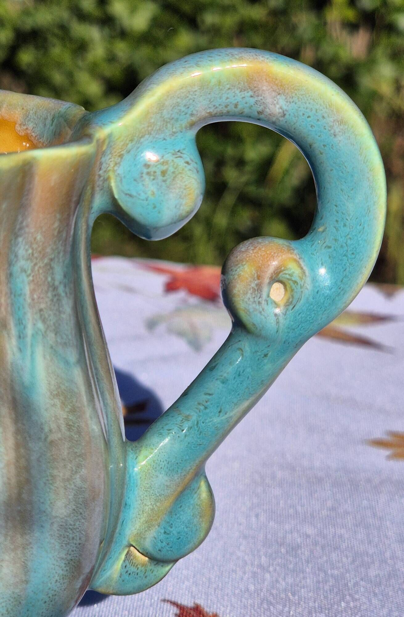 Charming turquoise and amber fluted ceramic – Atelier Le Brusc (Var)