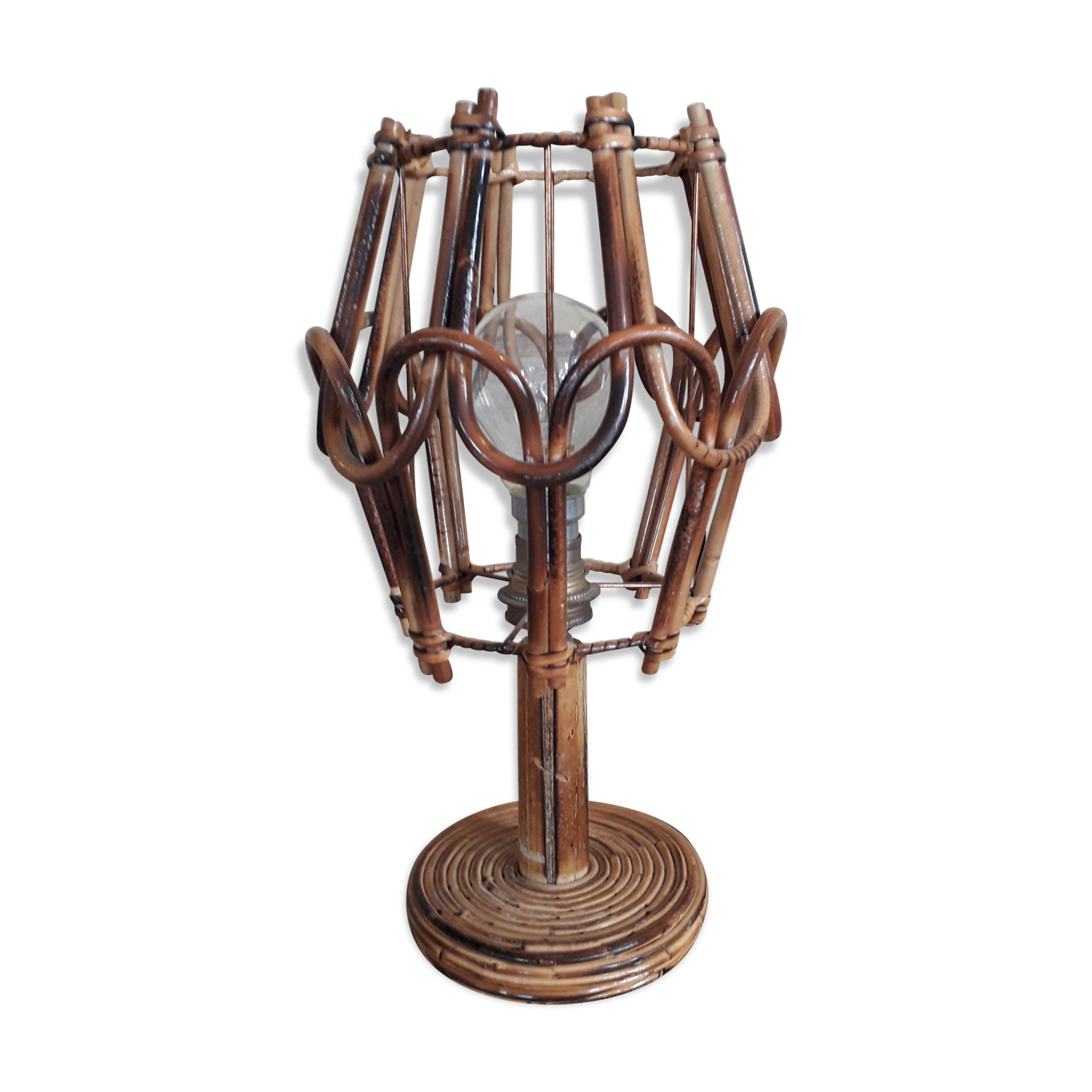 Table lamp rattan