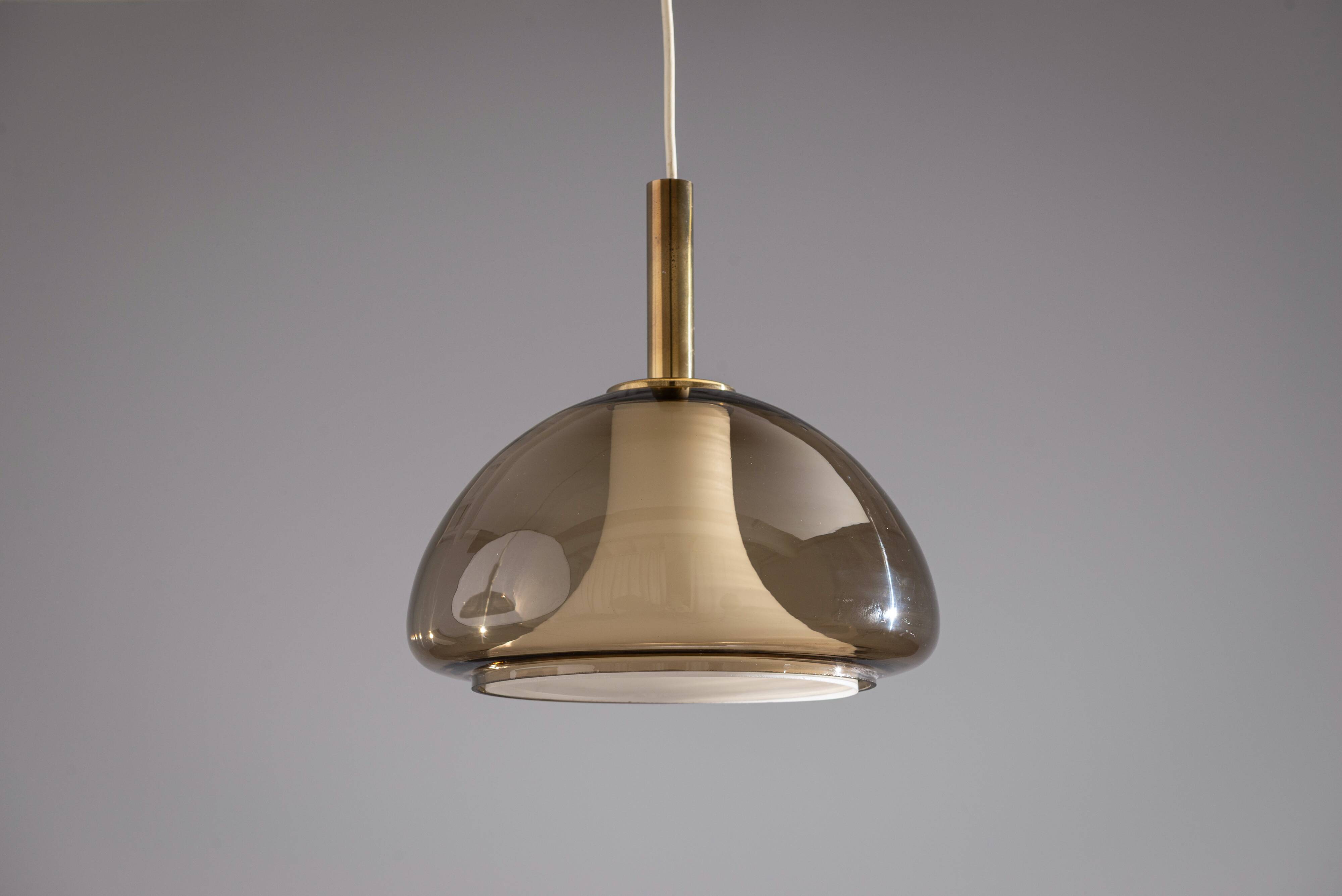 Hanging lamp with smoked Murano glass and opaline inner shade