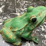 Cast iron frog