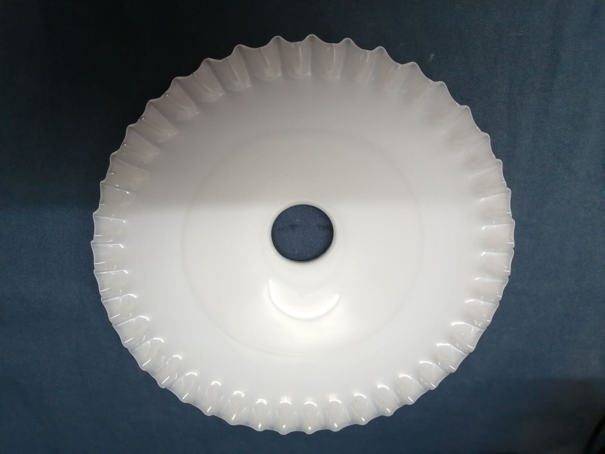 Day offal white lace glass