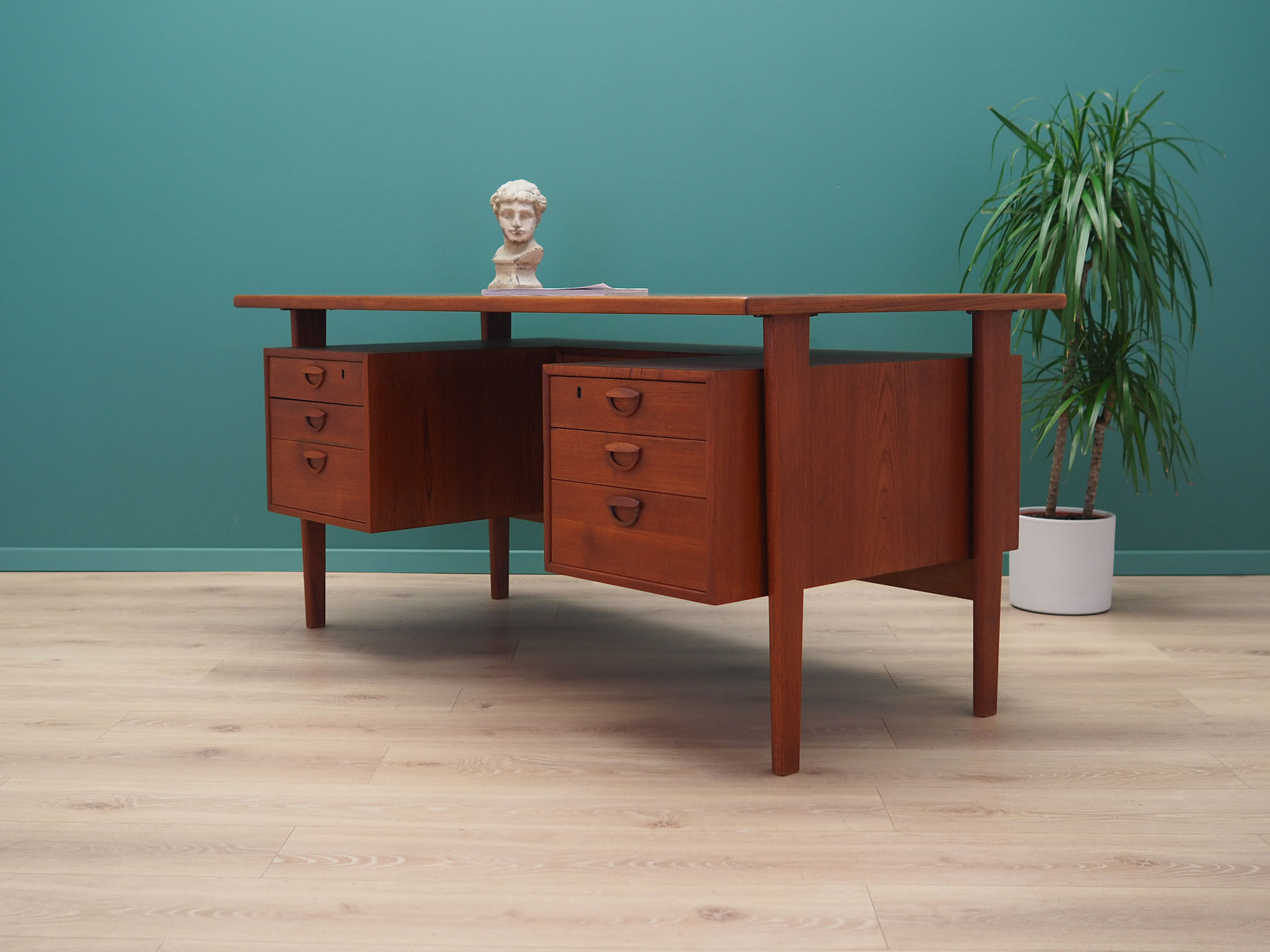 Bureau en teck, design danois, années 1970, design Kai Kristiansen