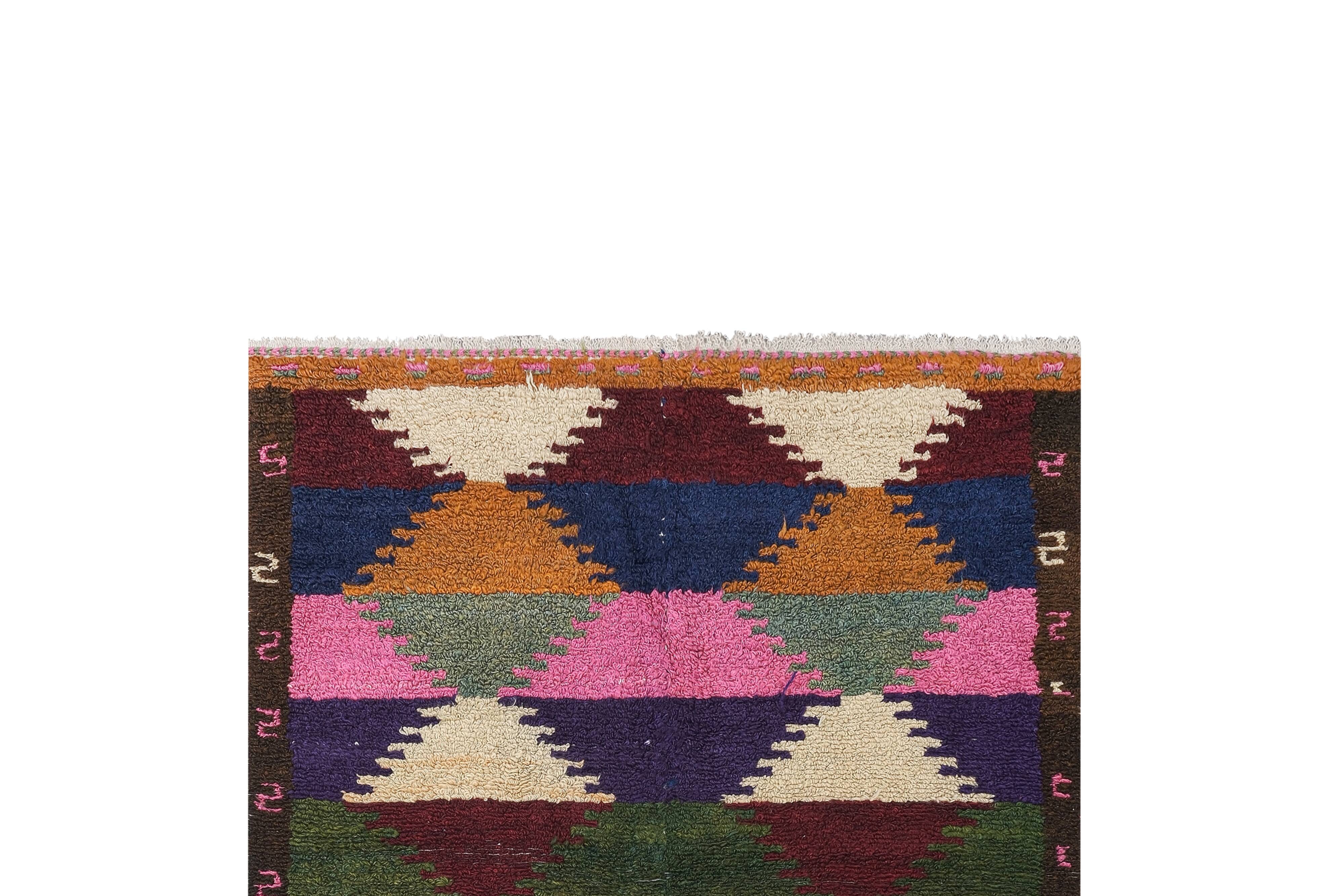 Vintage Turkish Oushak Rug Handwoven 115x145 cm