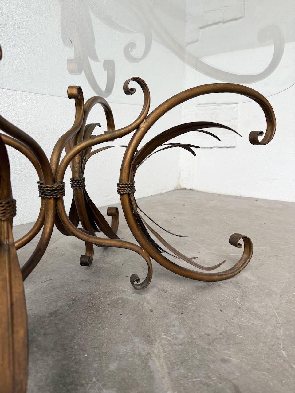 "ear" style coffee table