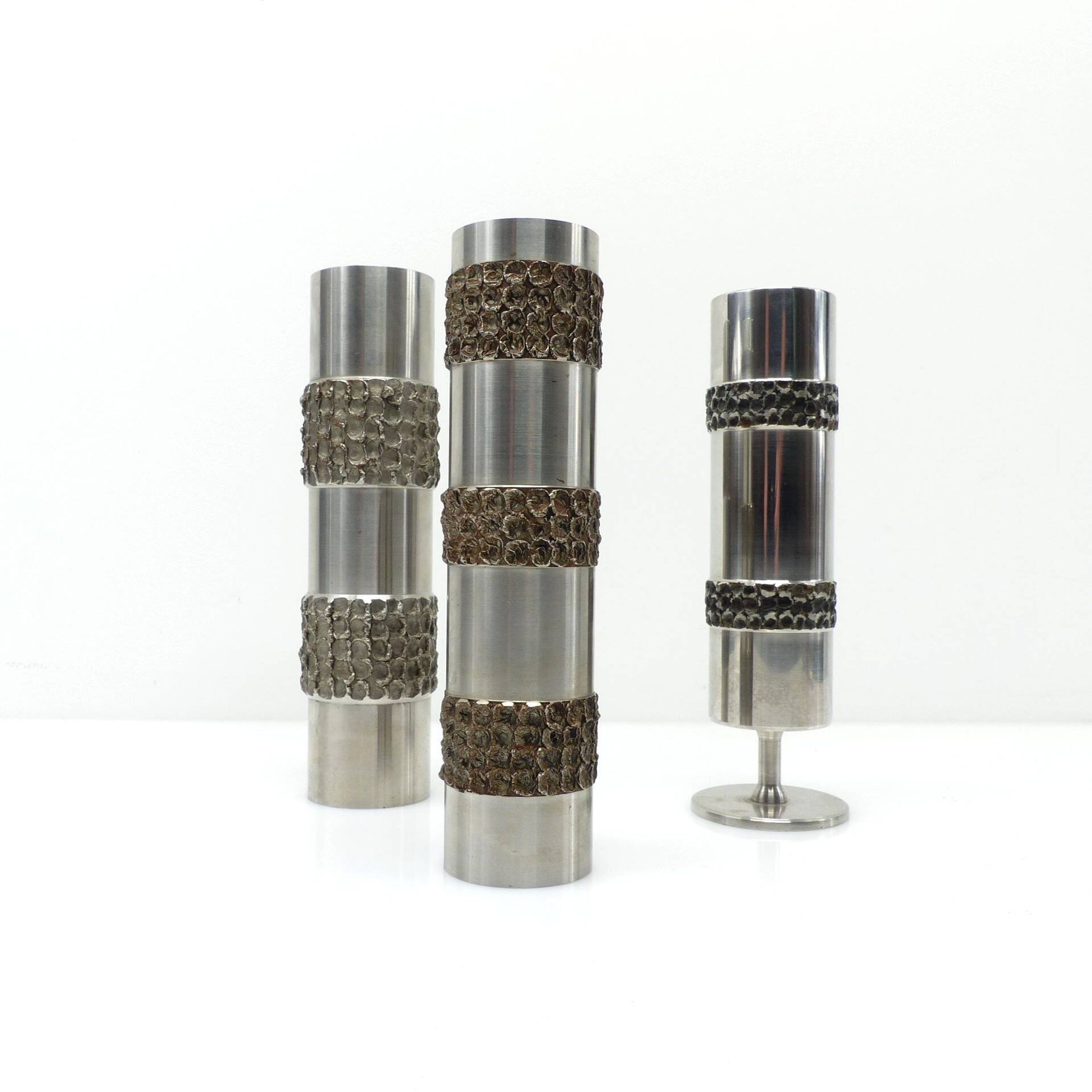 3 vases brutalistes BMF en métal – Allemagne, années 1970
