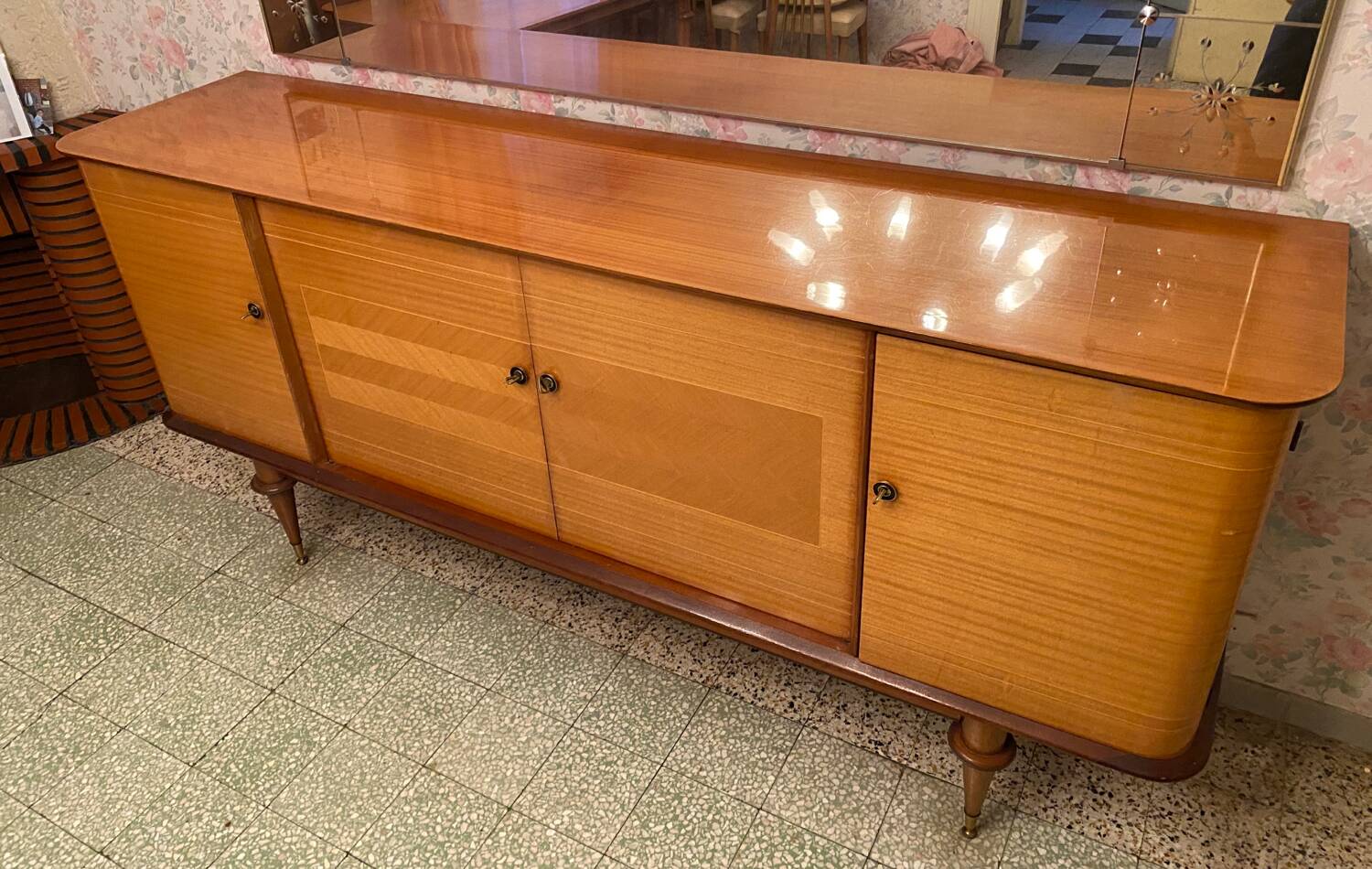 4-door sideboard