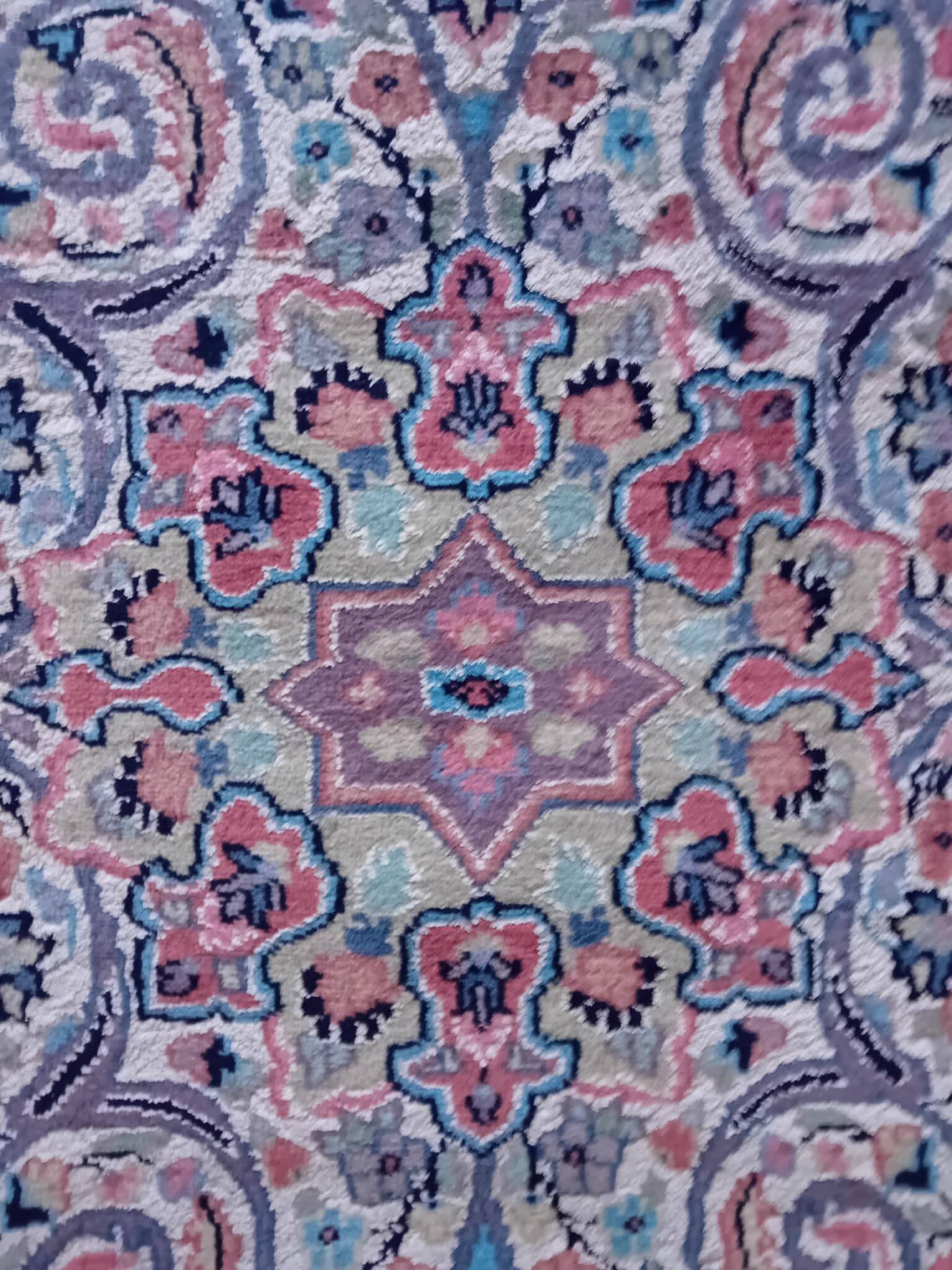 Handmade Pakistani Punjabi Rug 187x129cm