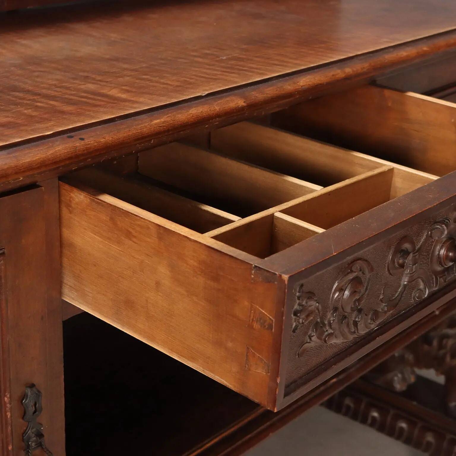 Antique neo-Renaissance walnut buffet, Italy, early 20th century.