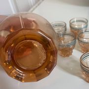 Service carafe and liqueur glass