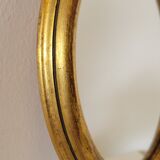 Miroir ovale cadre en bois doré 22 X 17 X 2 cm.