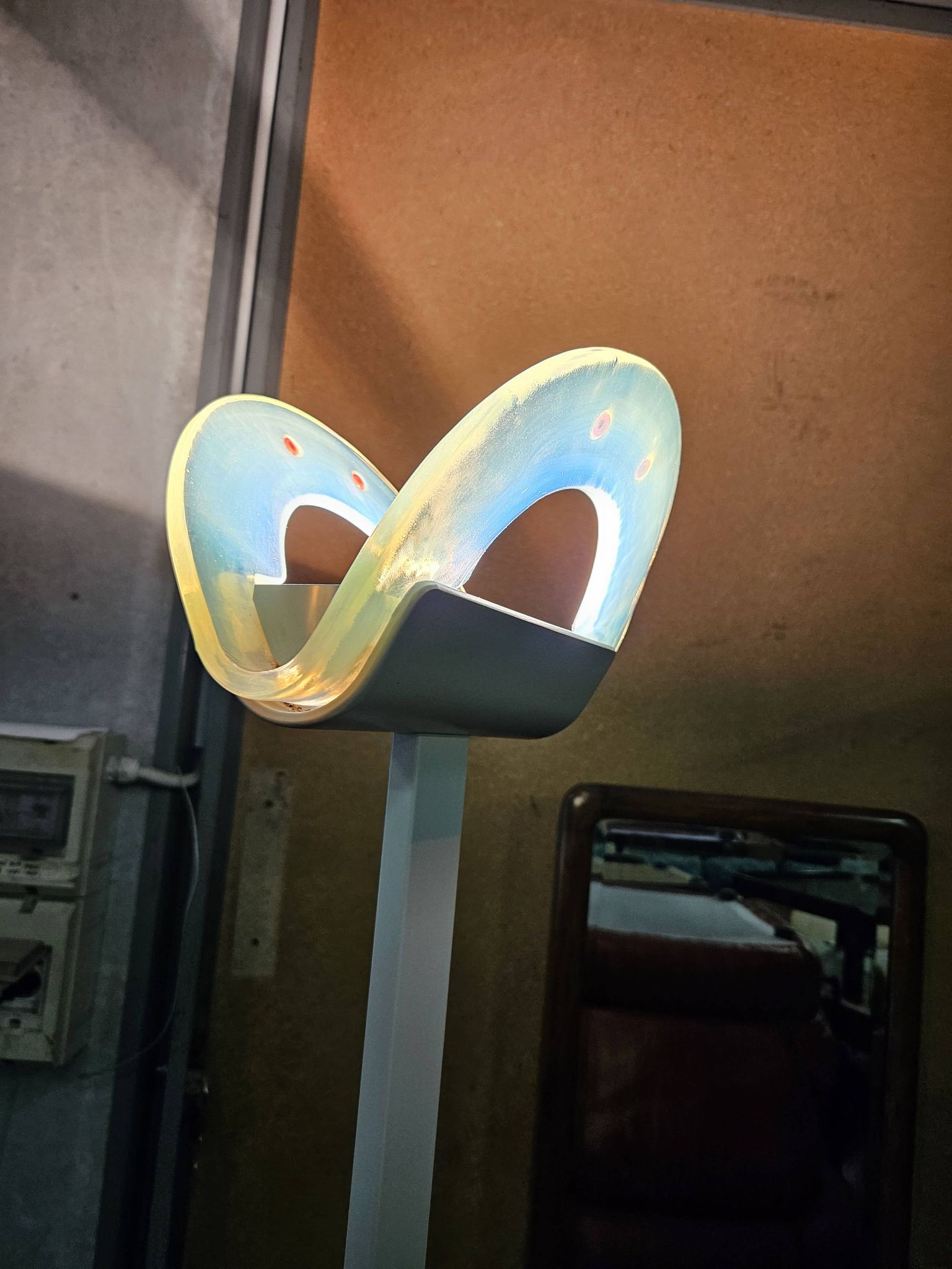 Lampadaire conçu par Roberto Pamio des années 70