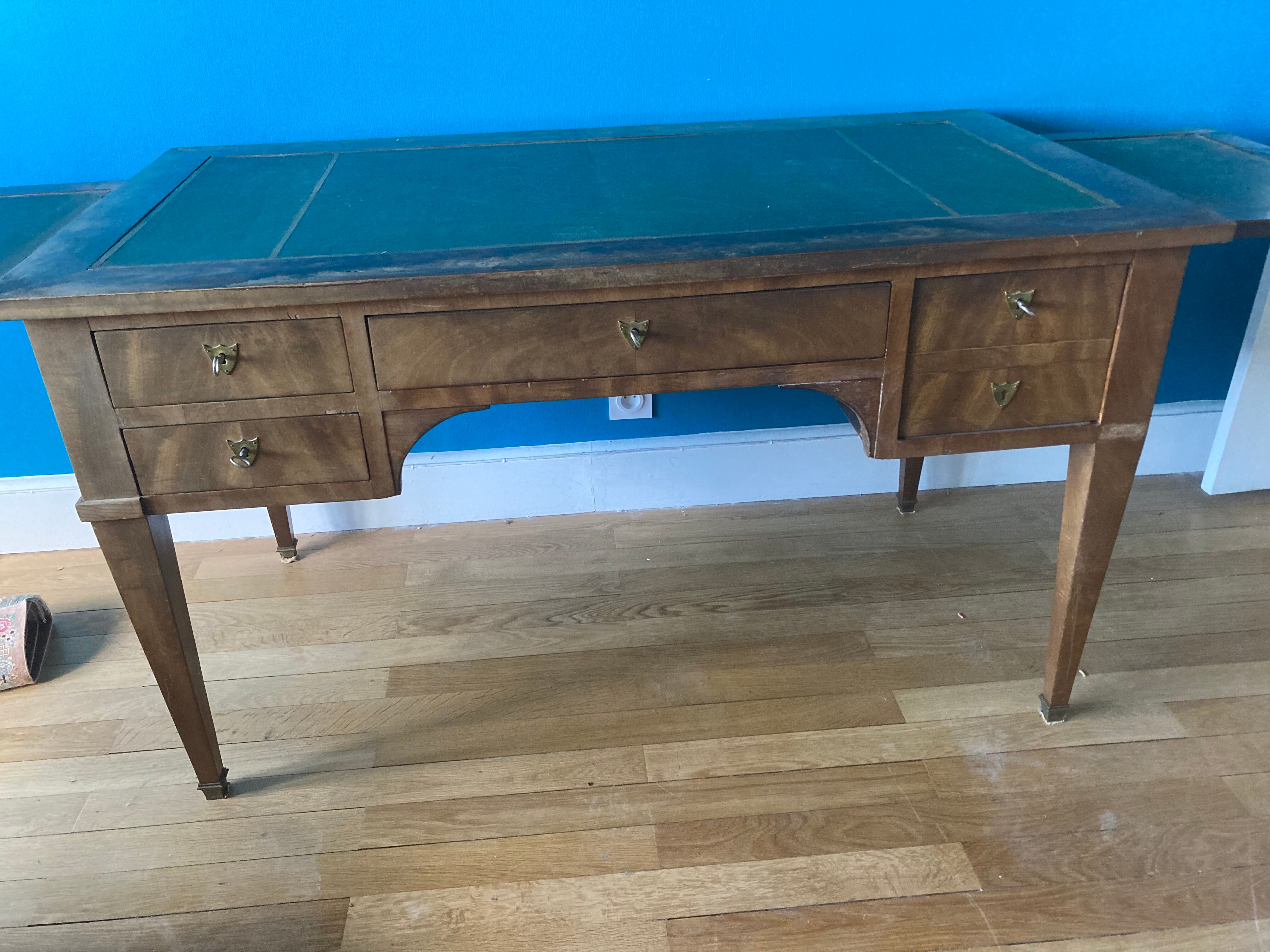 Bureau style Louis XVI
