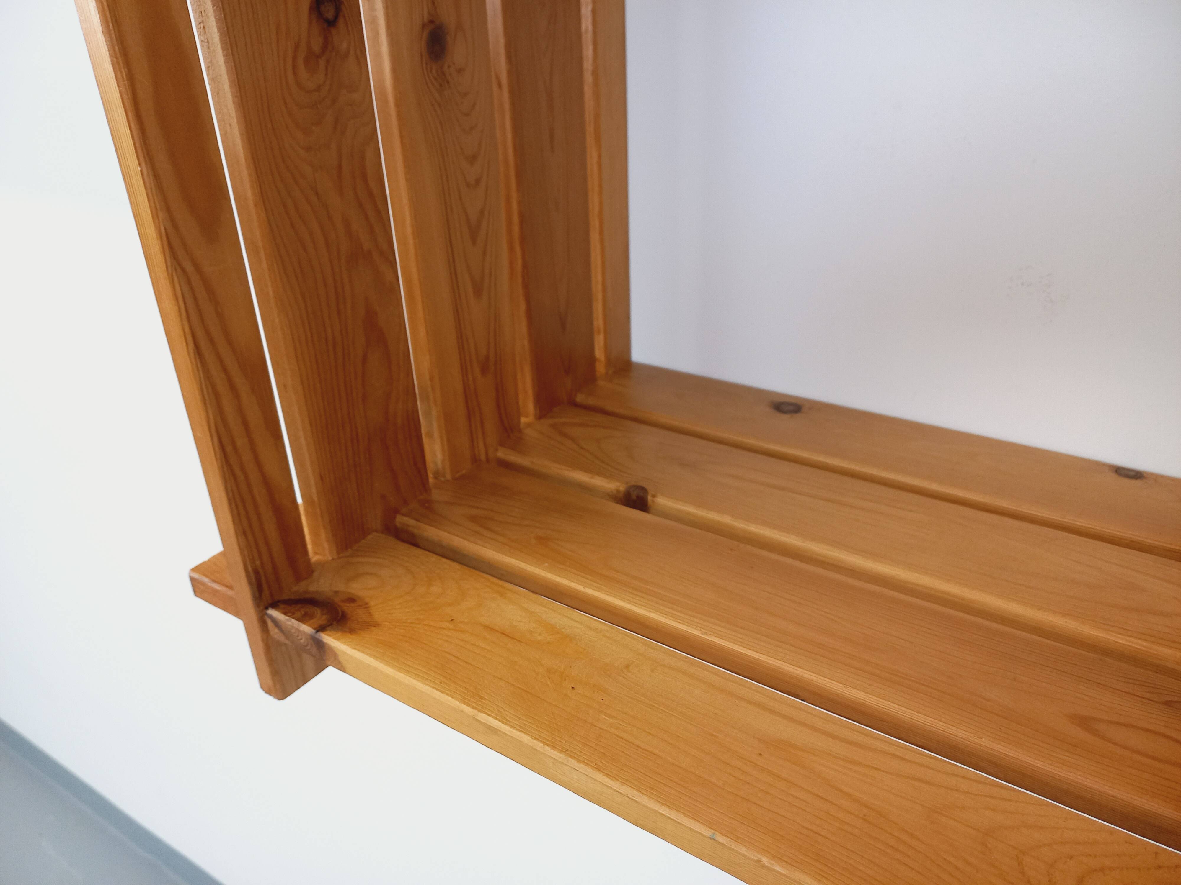 Pair of vintage pine wall shelves, from the 80s