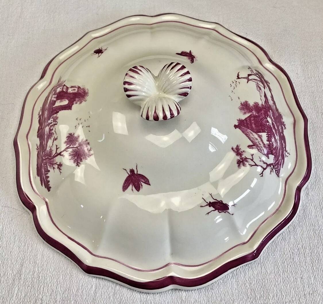 Antique large Gien vegetable soup tureen, pink landscape model, 1938/1960