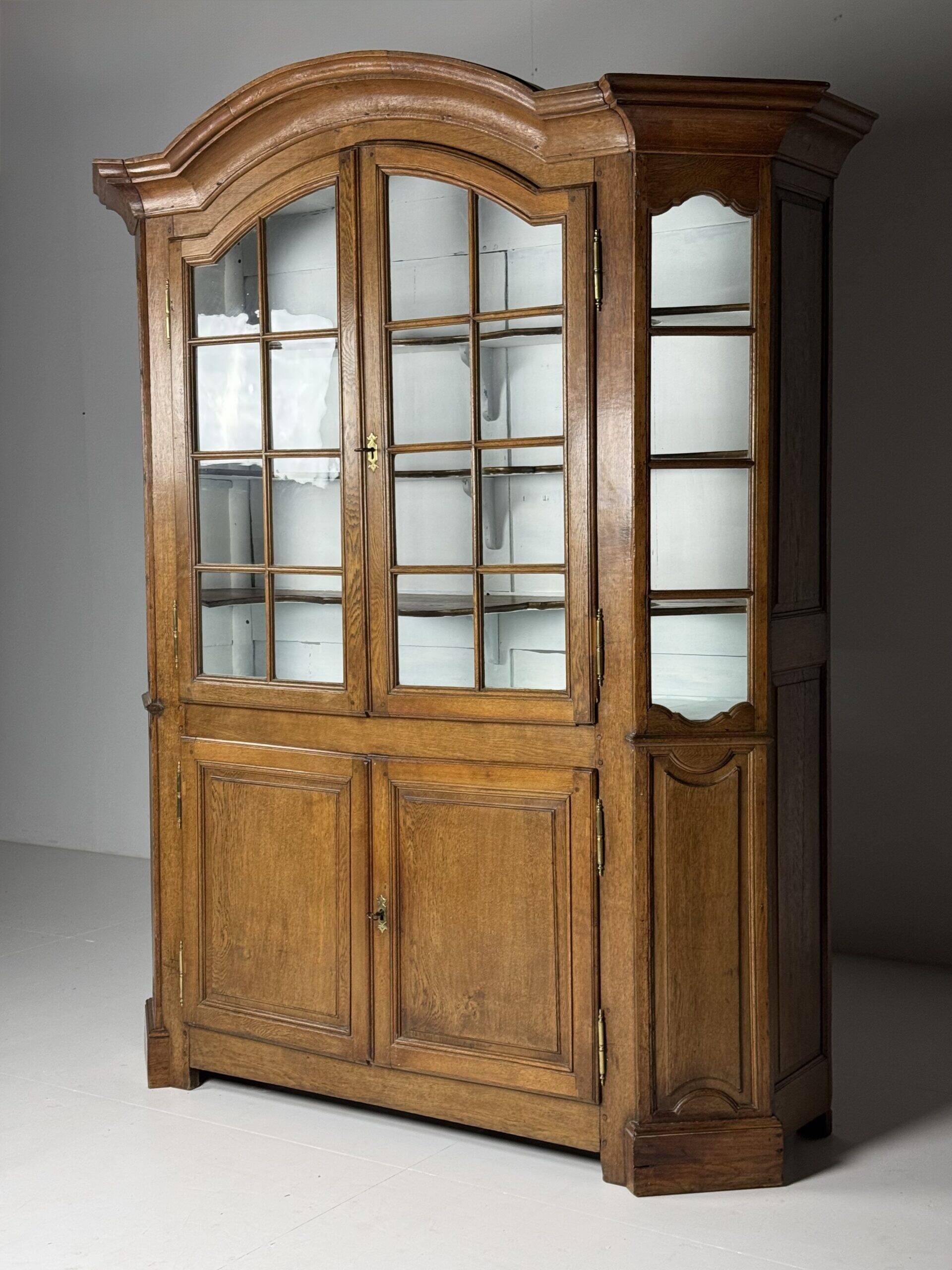Bookcase buffet cabinet oak Belgian