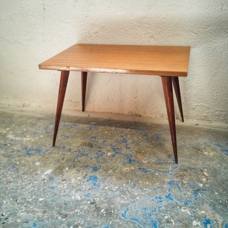 Coffee table compass legs