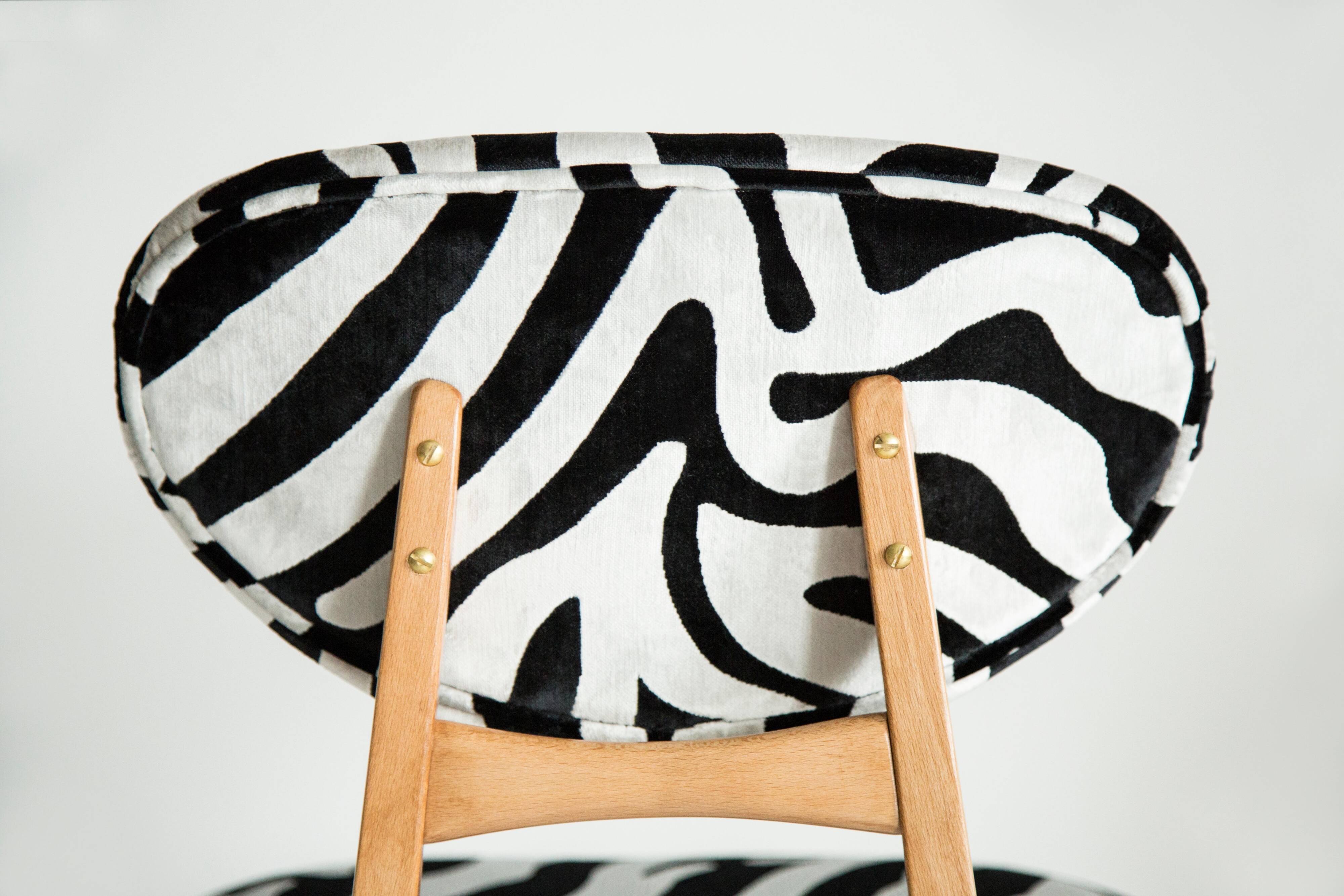 Chaise Zèbre Mid-Century Type 200/128 par J. Kedziorek