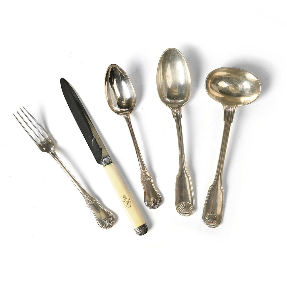 Wooden box and his housewife signed Jules Piault