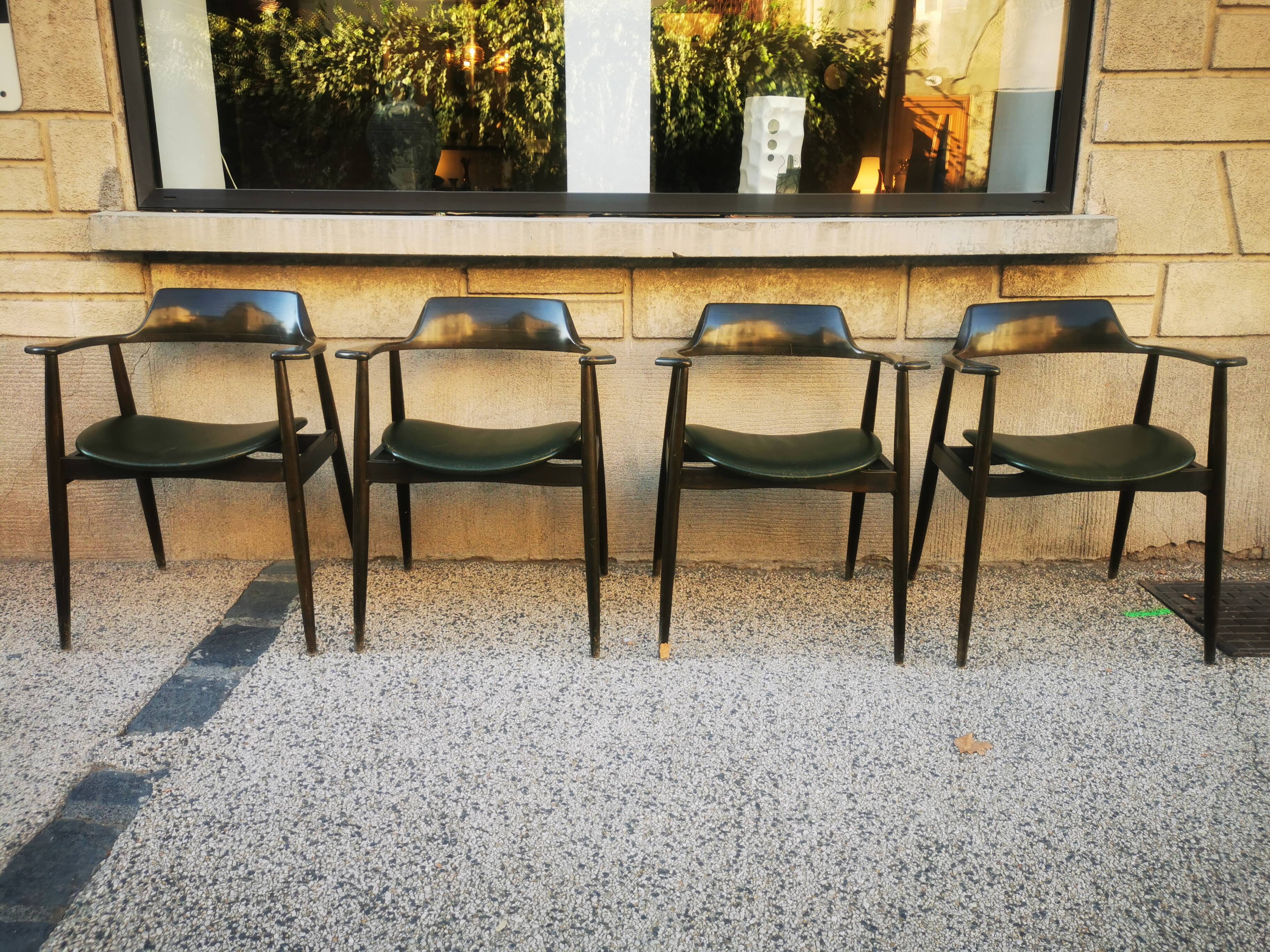 Suite of 4 design chairs by ag barcelona