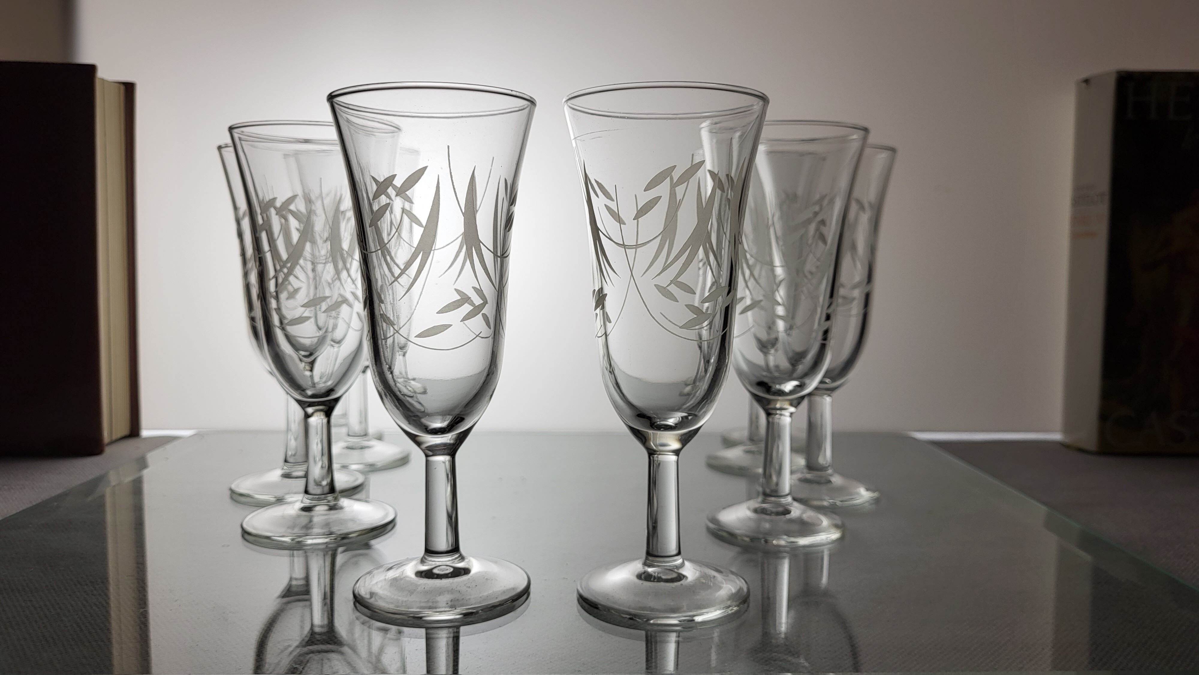 Set of 10 champagne flutes 60s