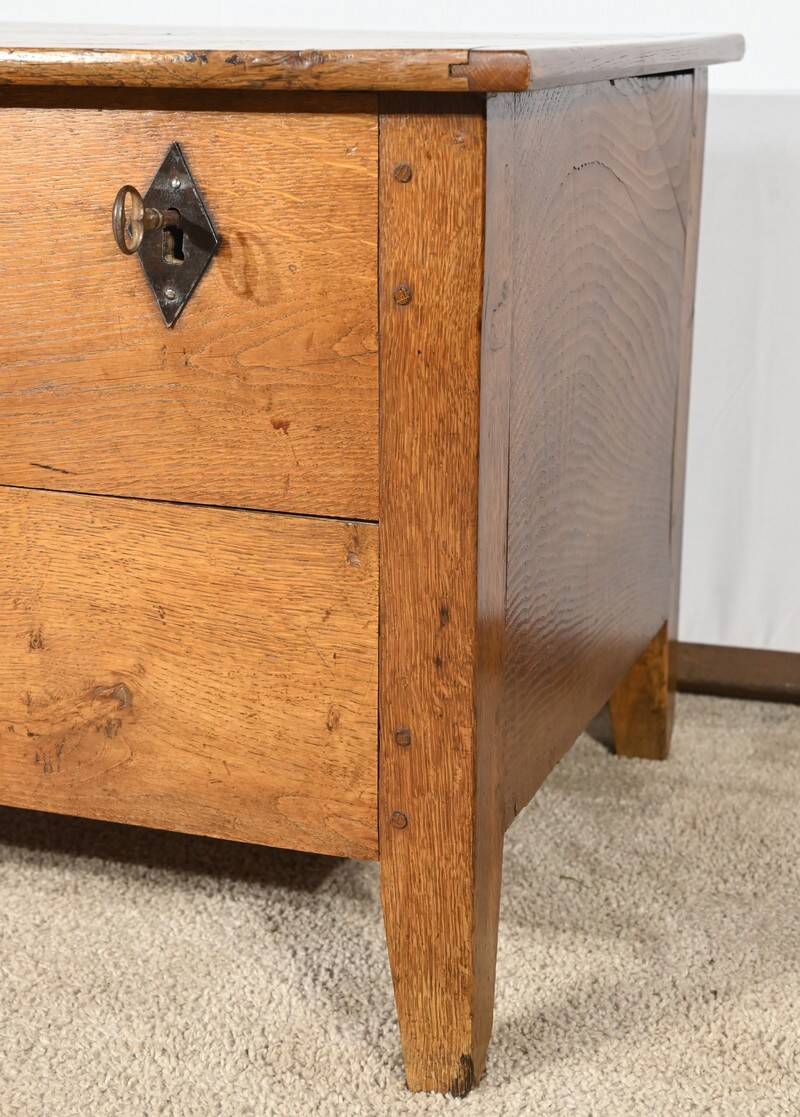 Oak Community Chest – Late 19th Century