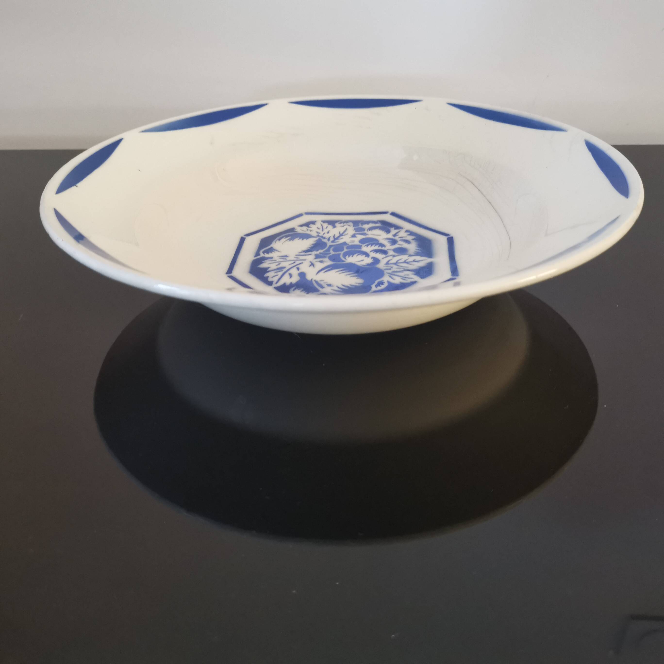 Deep dish K&G Luneville model Fructidor