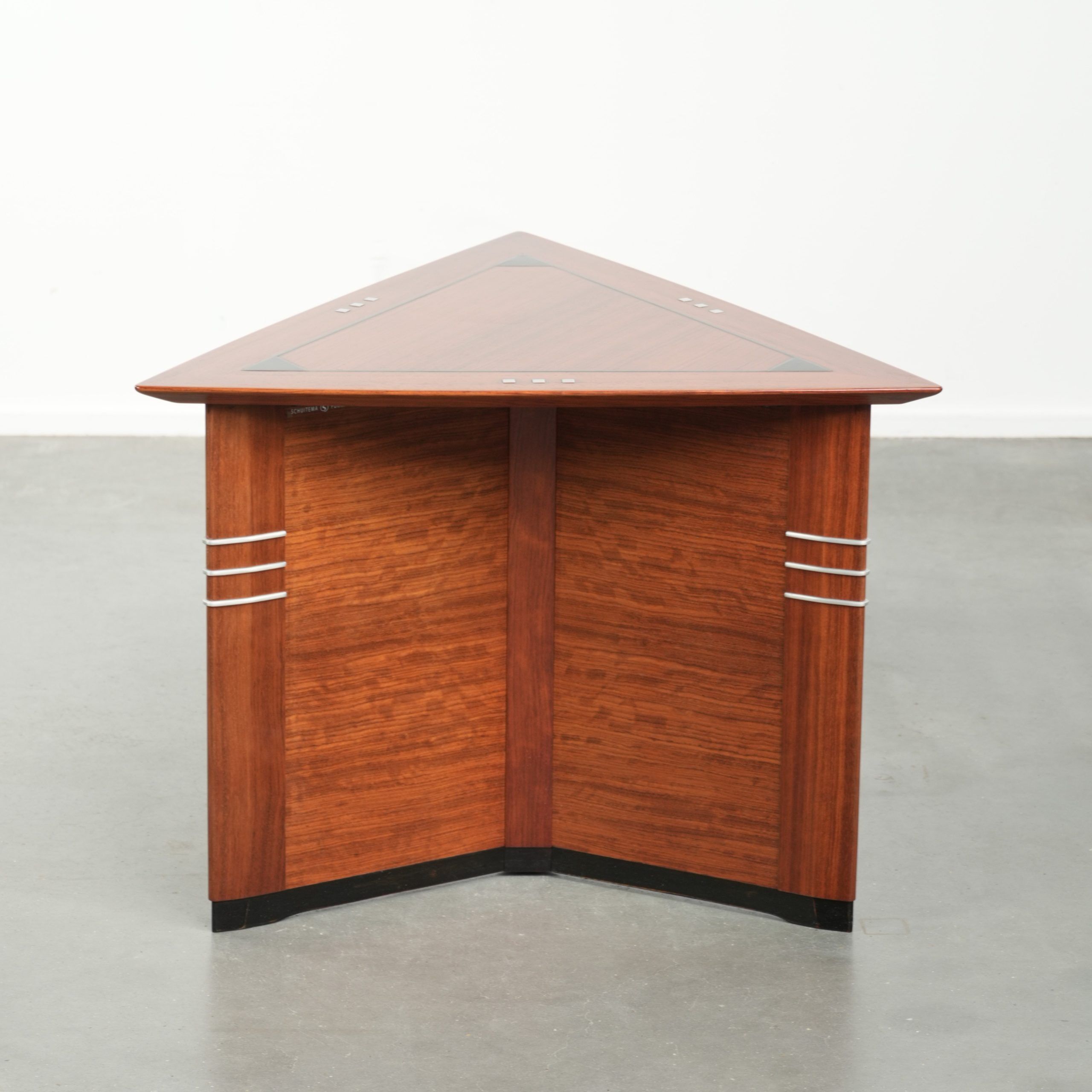 Luxury design side/coffee table in triangular shape in Art Deco style
