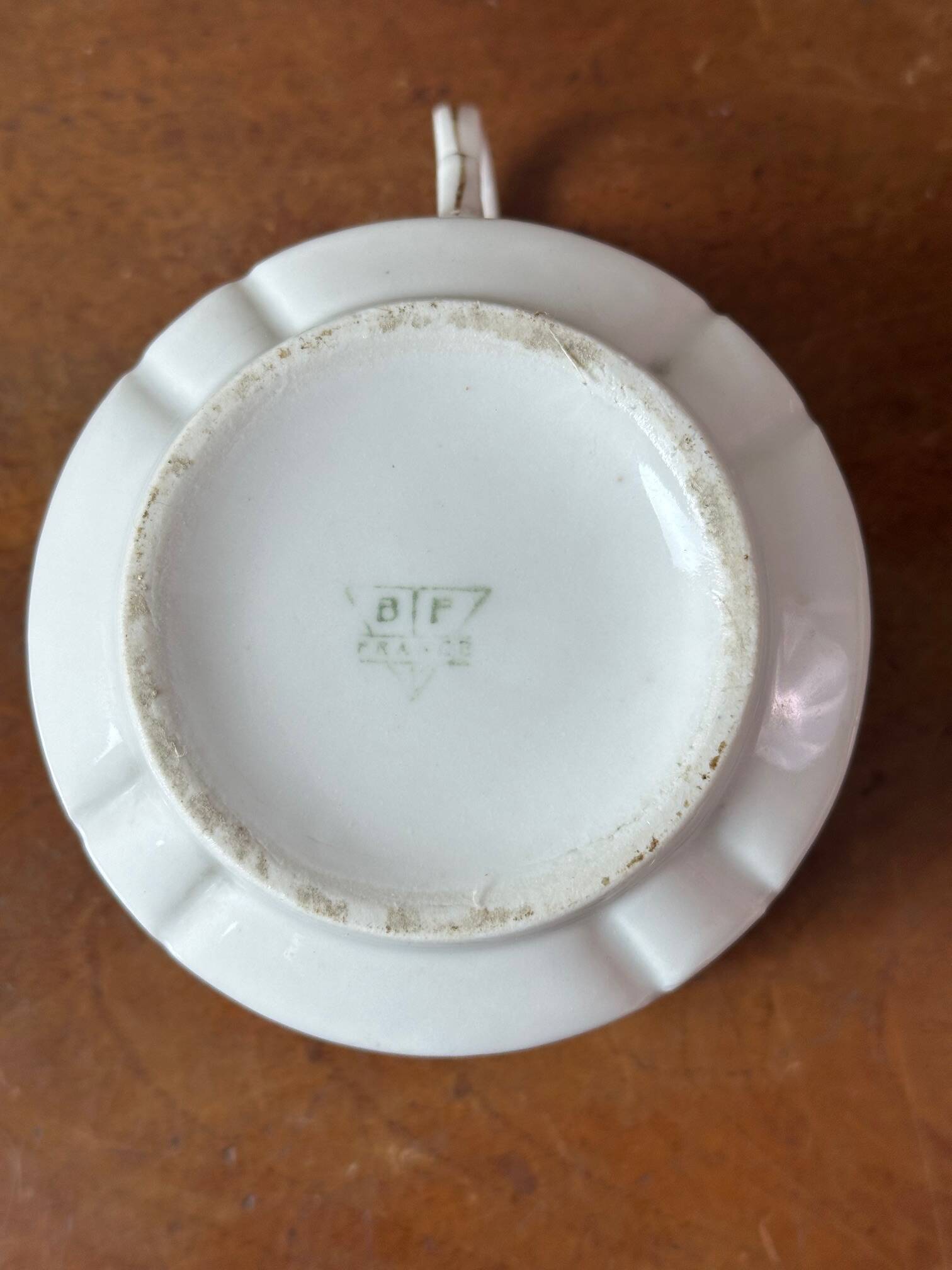 Pair of porcelain luncheons