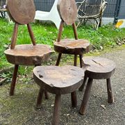 Ensemble tabouret et chaises brutaliste
