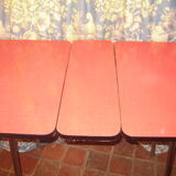 Folding table