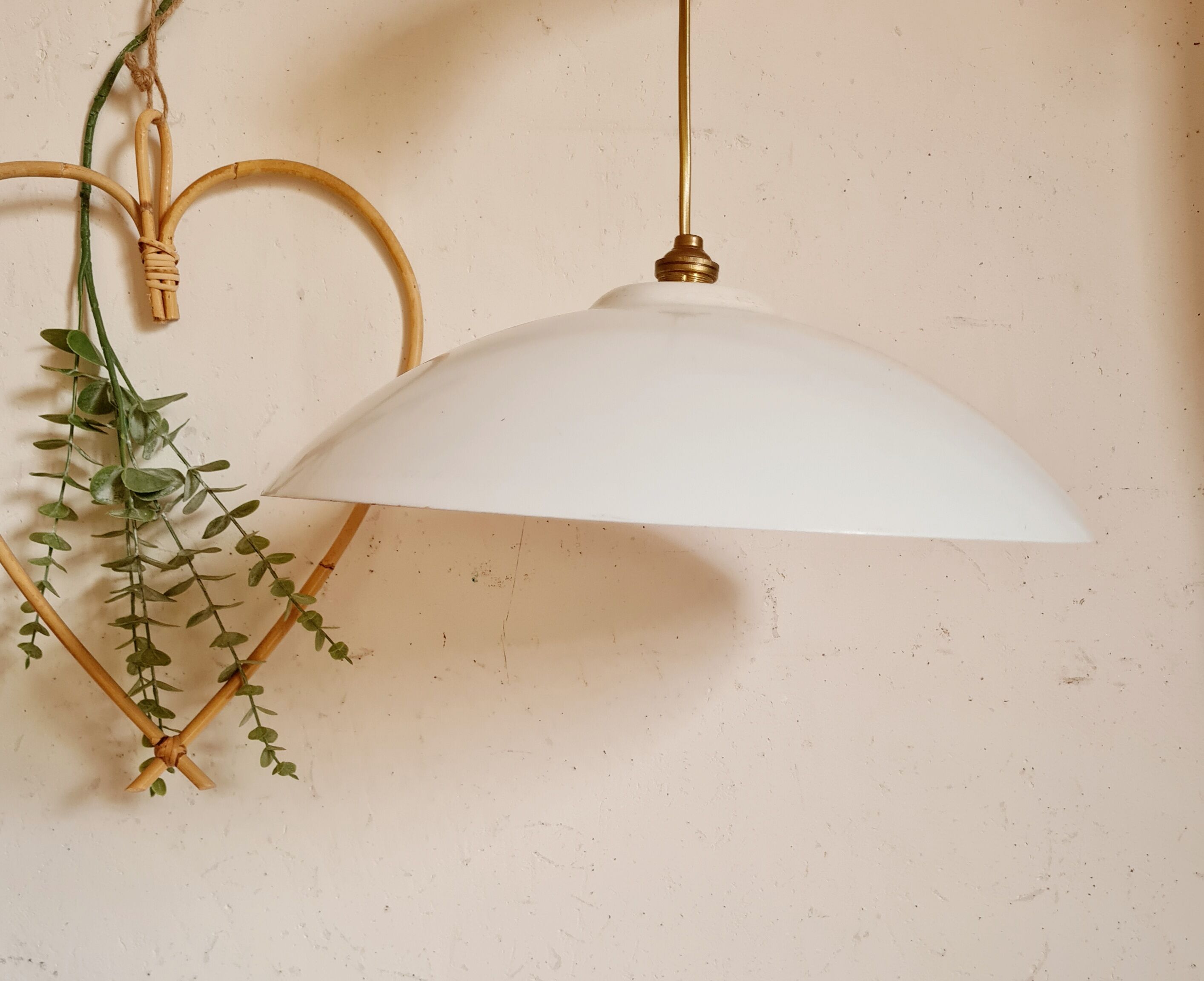 White metal suspension 70s