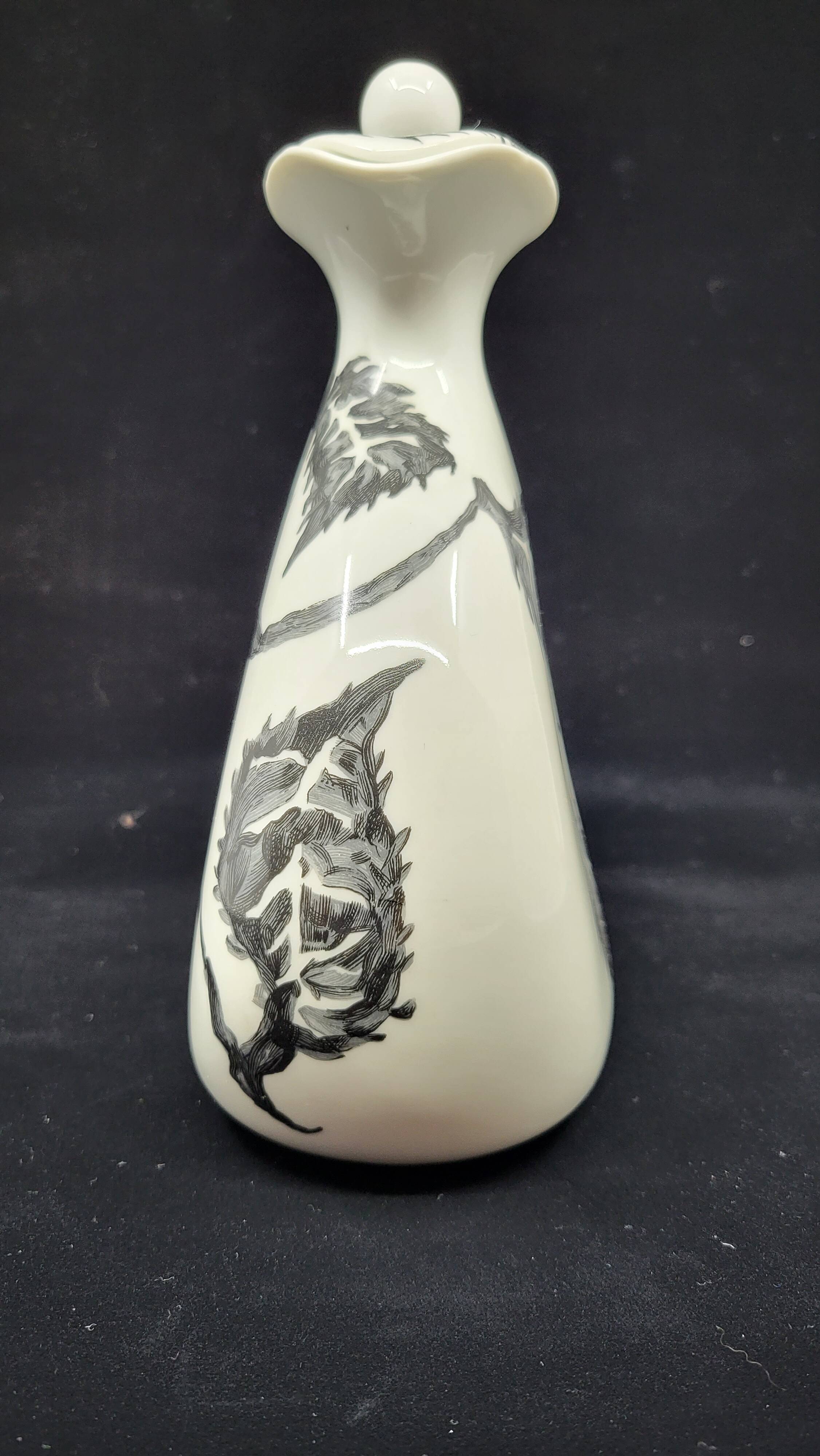 Bottle Jean Lurçat by Haviland Limoges in porcelain France