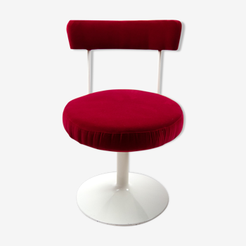 60s rotating tulip cocktail chair in red velvet