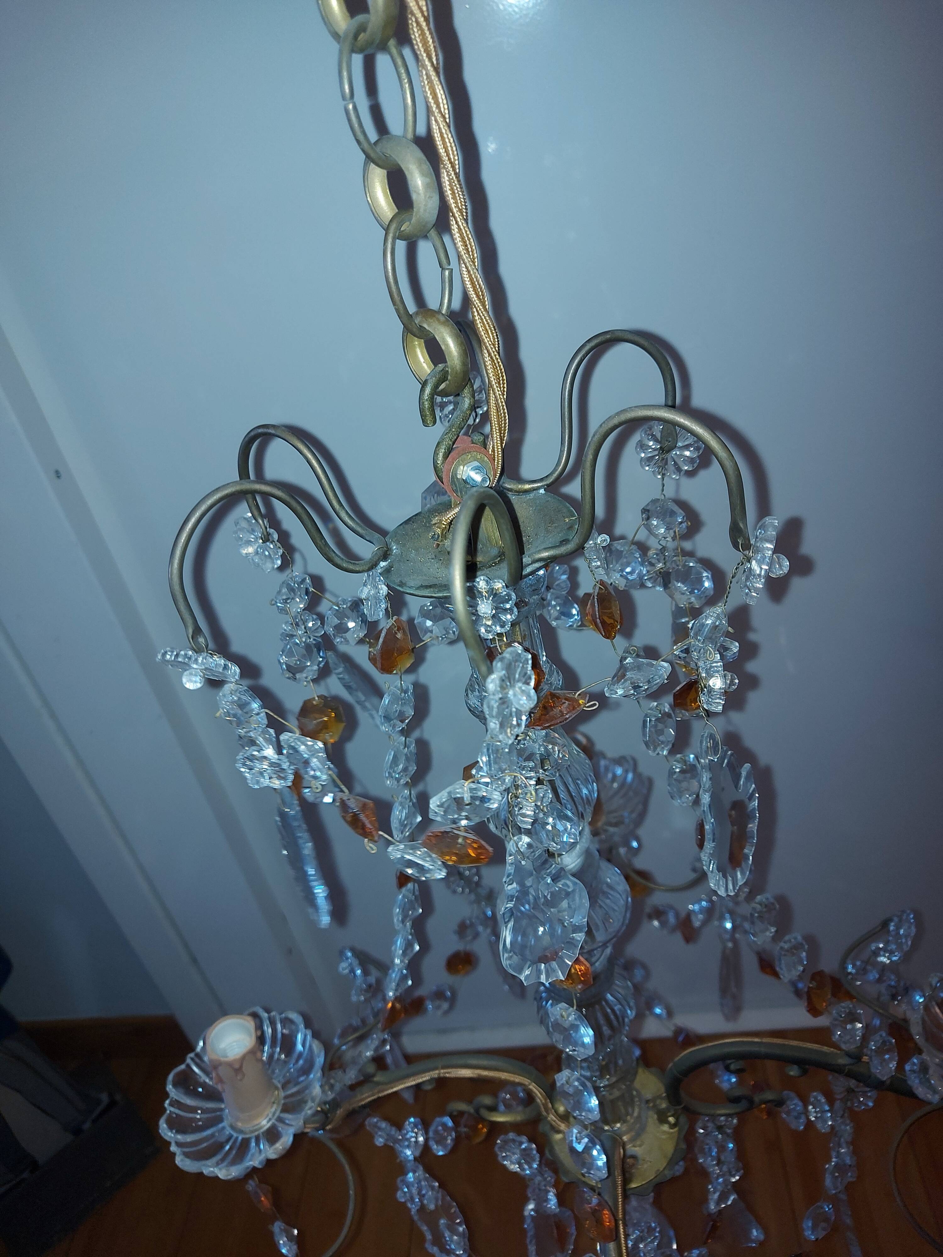 Chandelier to, colored crystal tassels
