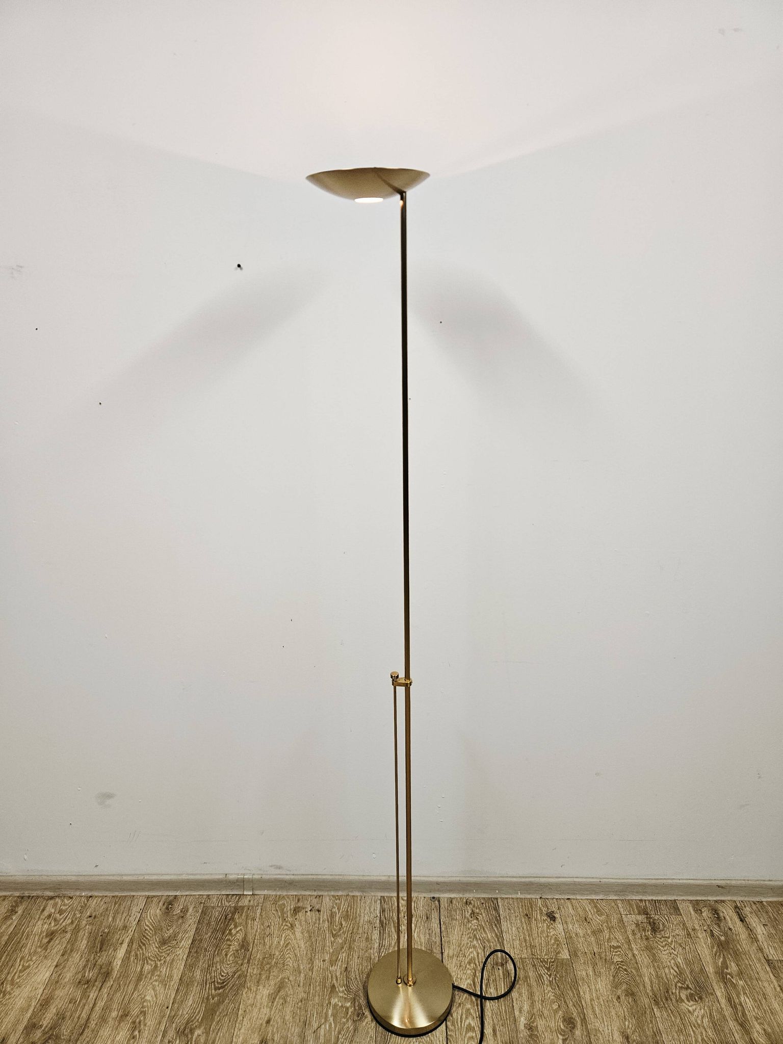 Floor lamp/Estiluz/P-1129/designed by Leonardo Marelli/ 1980s/90s