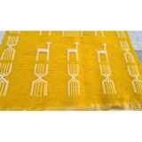 Tapis jaune et blanc fait main 72x128cm