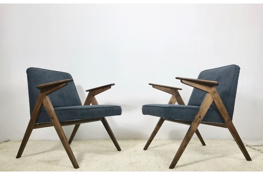 Pair of chairs bunny type 300 177, by J. Chierowski, 1960