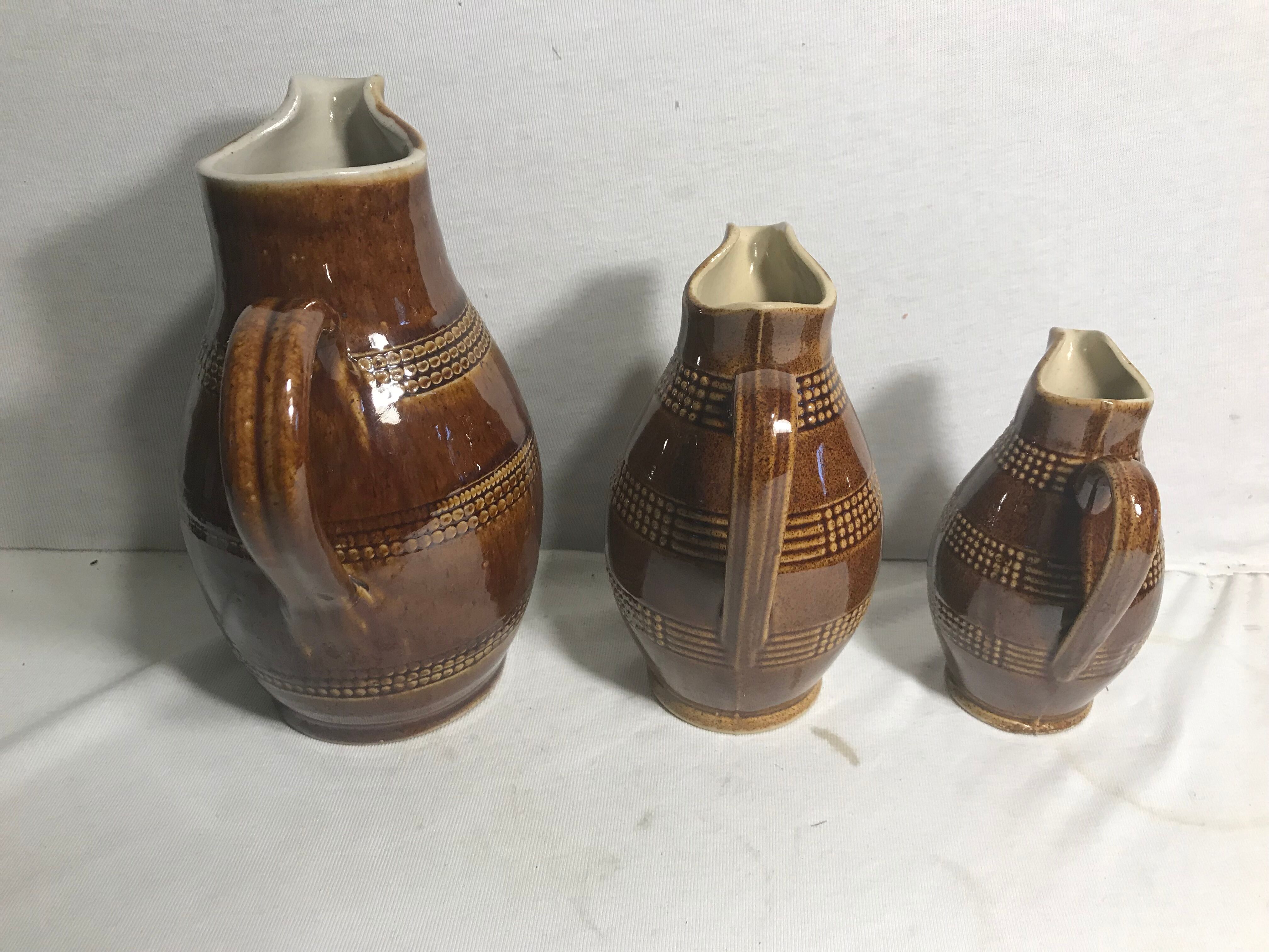 Series 3 former pitchers sandstone from Berry