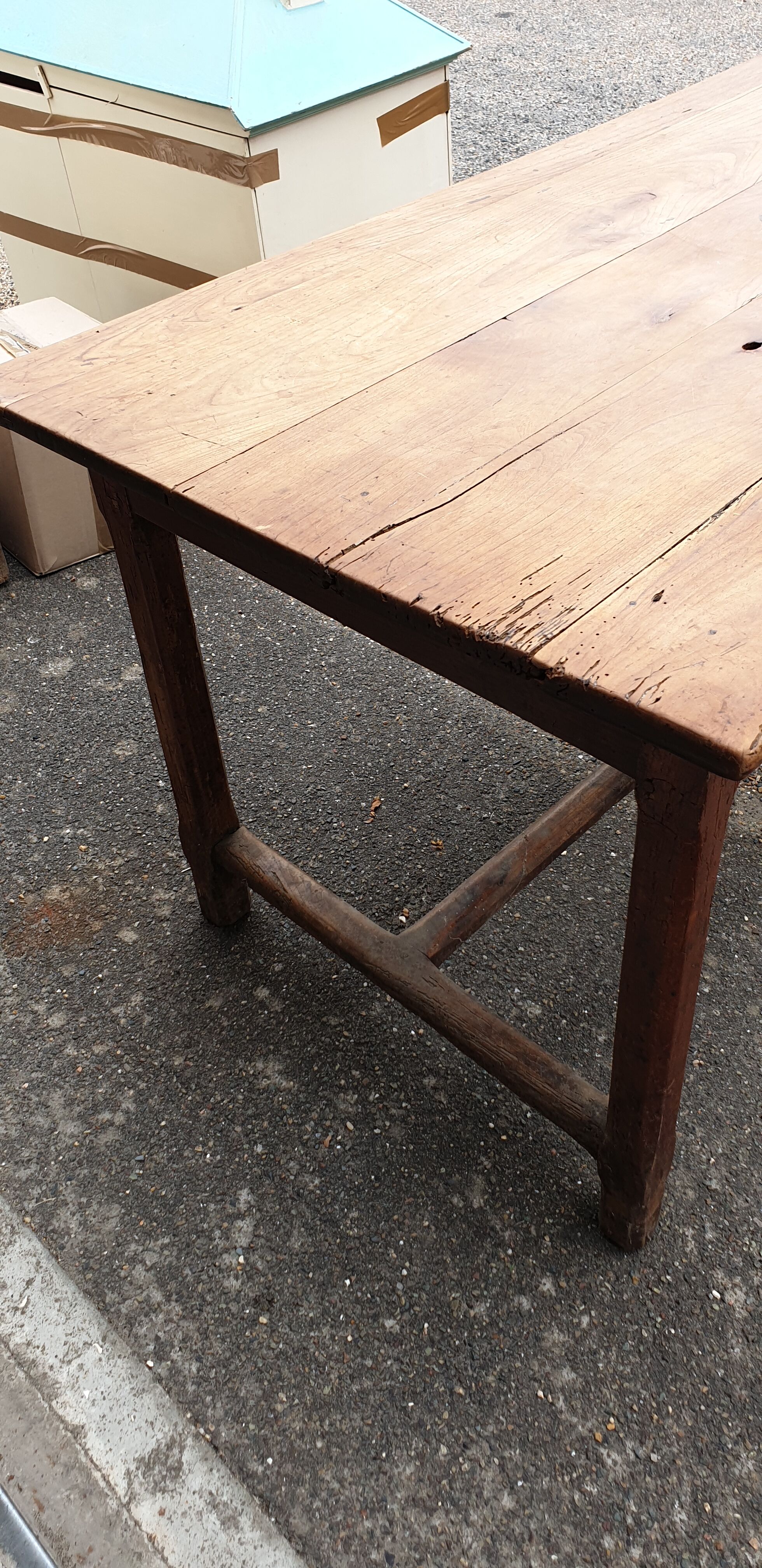 Farmhouse table in massive epicea XIXth