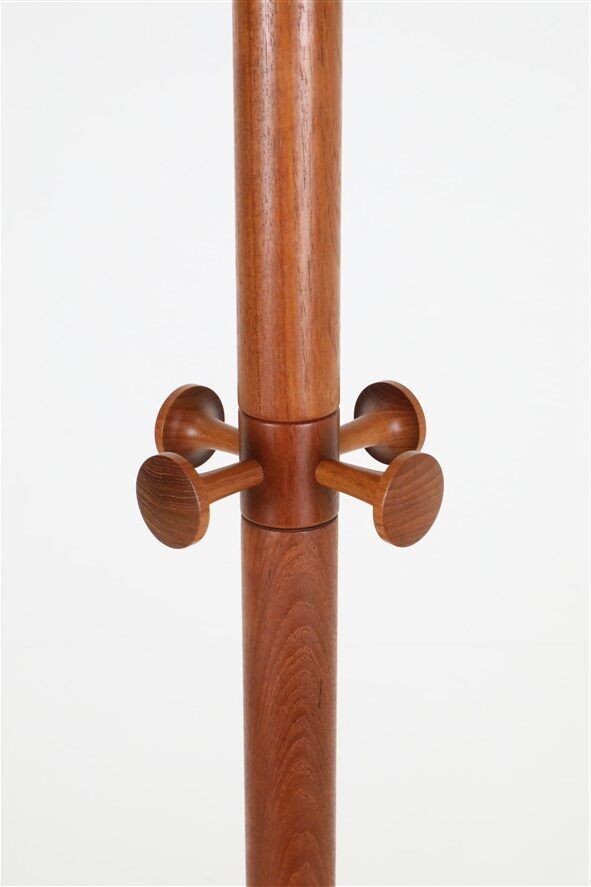 Rare large “No. 20” teak coat rack by Søren Nissen & Ebbe Gehl for Aksel Kjersgaard / 1960s / 1970s / Mid Century Danish Modern Design