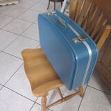 Vintage suitcase air hostesse