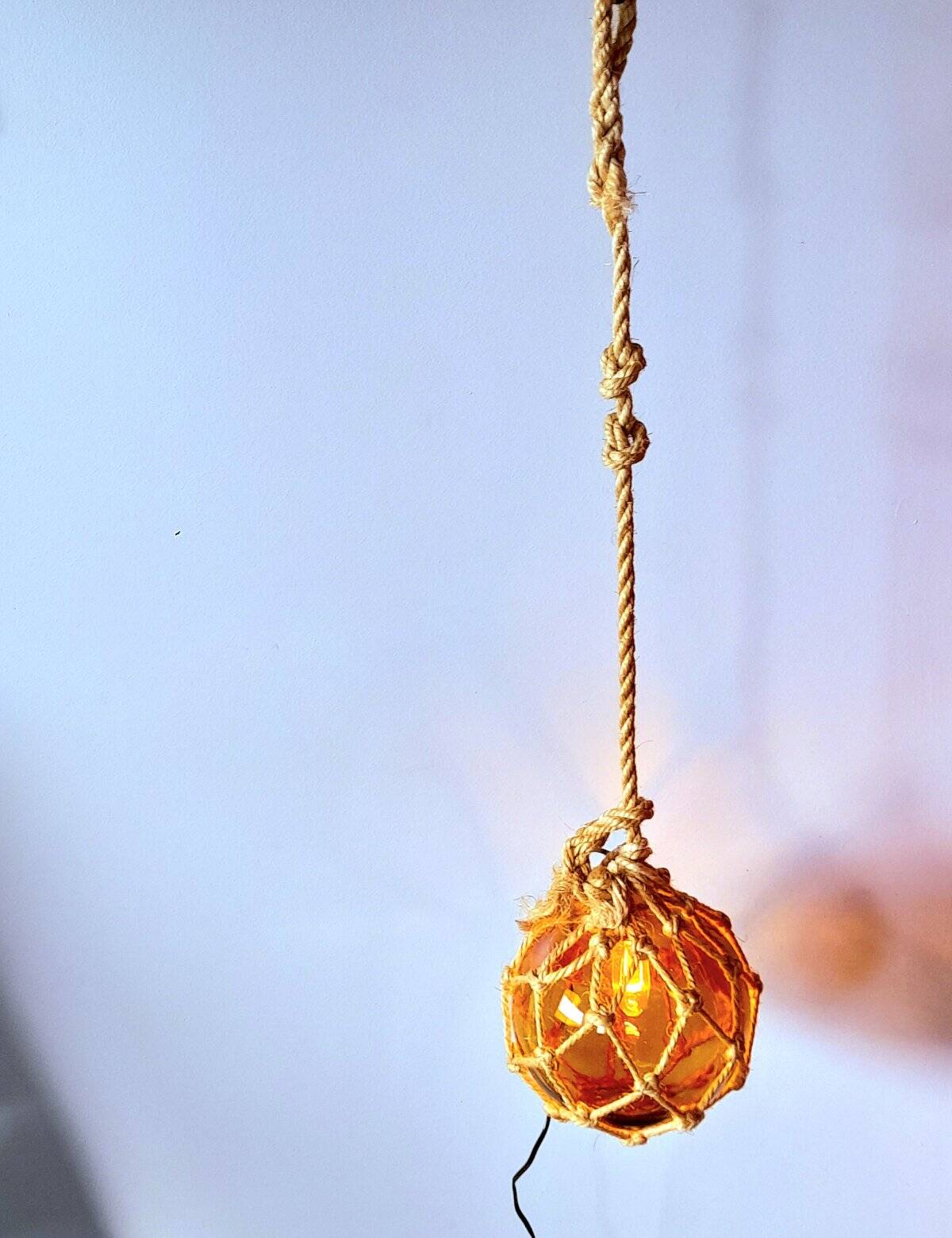 Floating fishing net lamp, diameter 20 cm.