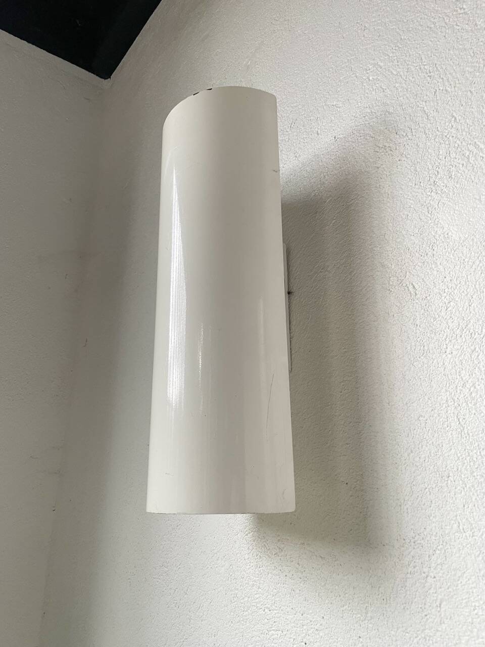 Pair of Parscot wall lights in white lacquered metal from the 80s