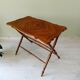 Table pliante vintage aux pieds tournés