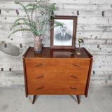 Vintage chest of drawers