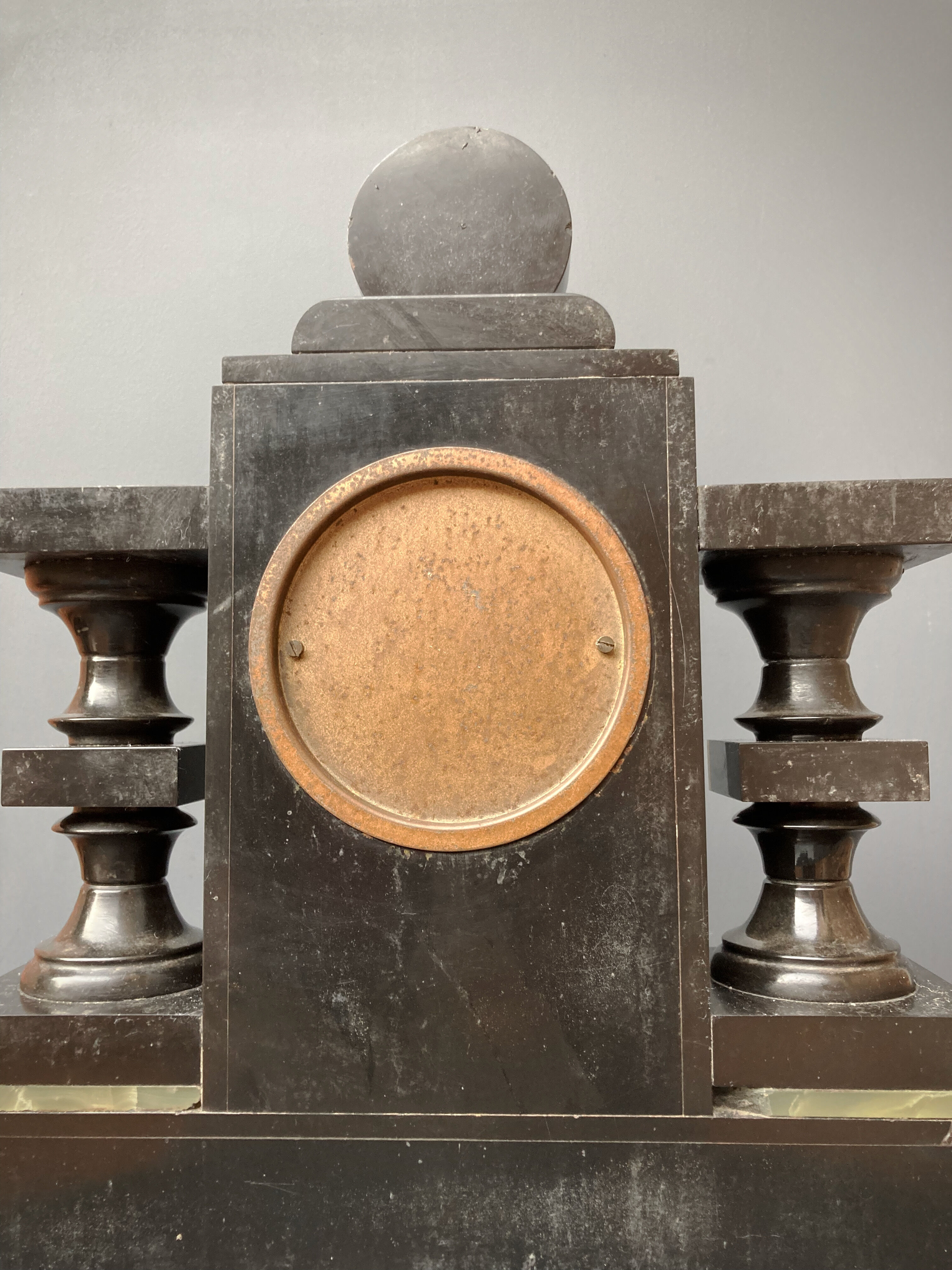 Horloge de cheminée de style empire