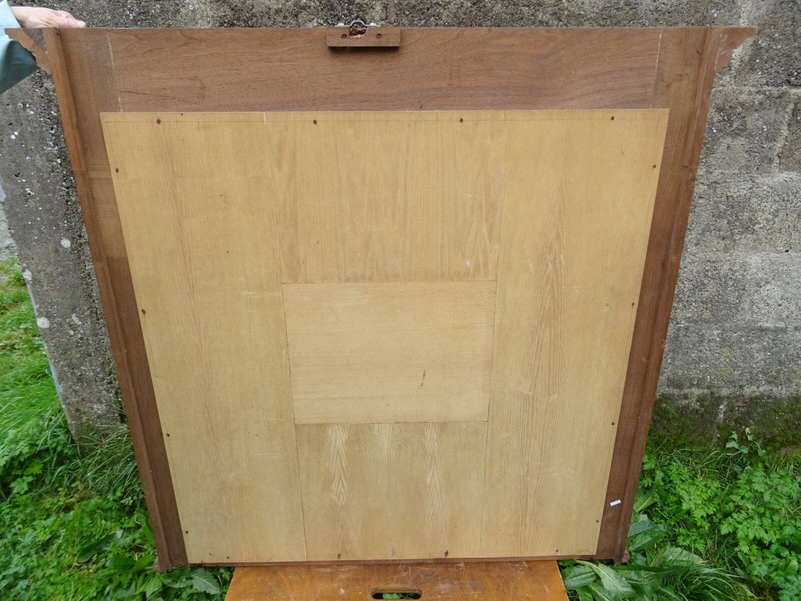 Sculpted mirror 130 x 117 cm