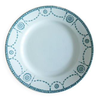 1 assiette plate de K&G Luneville modèle Bonarparte 221237