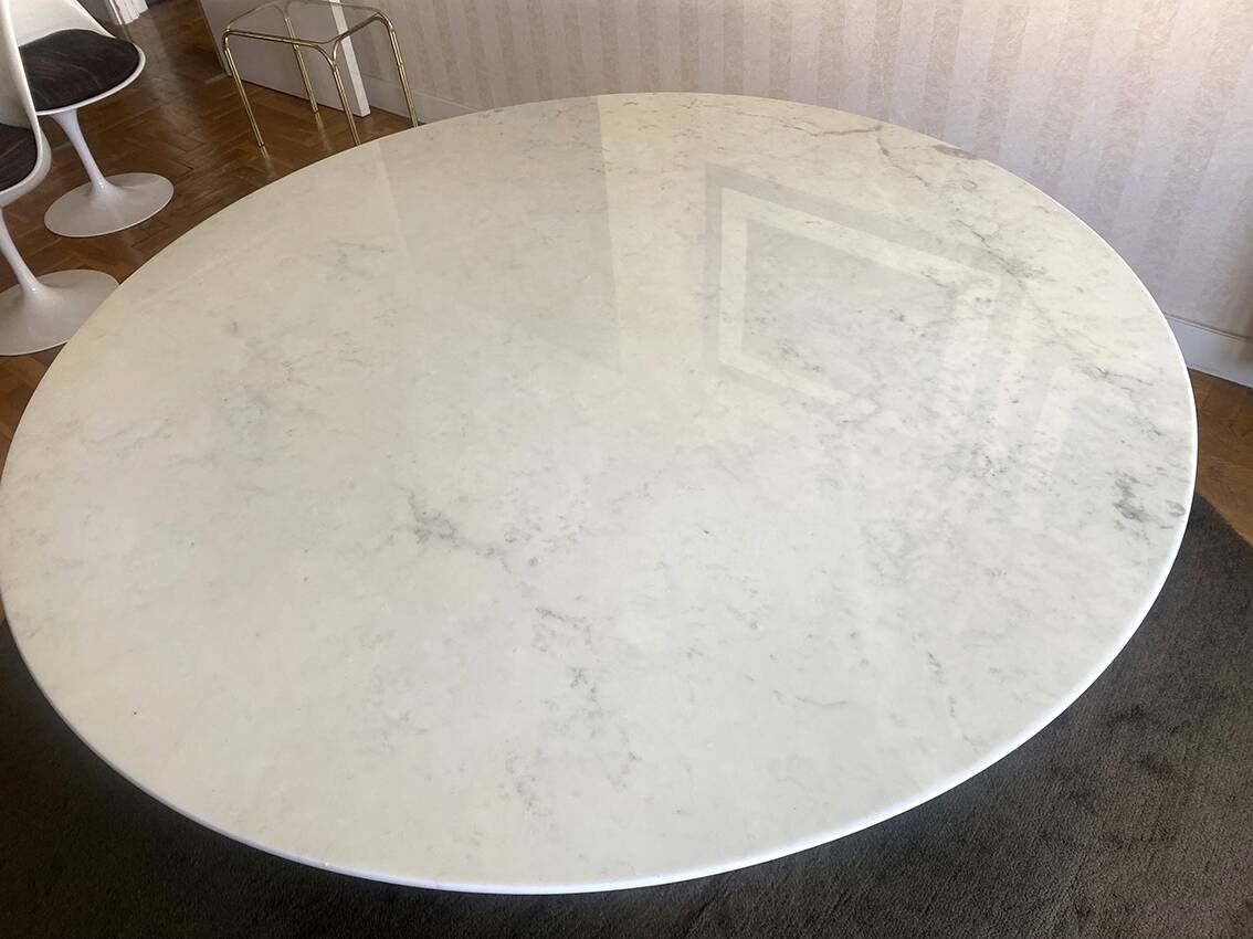 Dining room table by Eero Saarinen for Knoll International, 1970